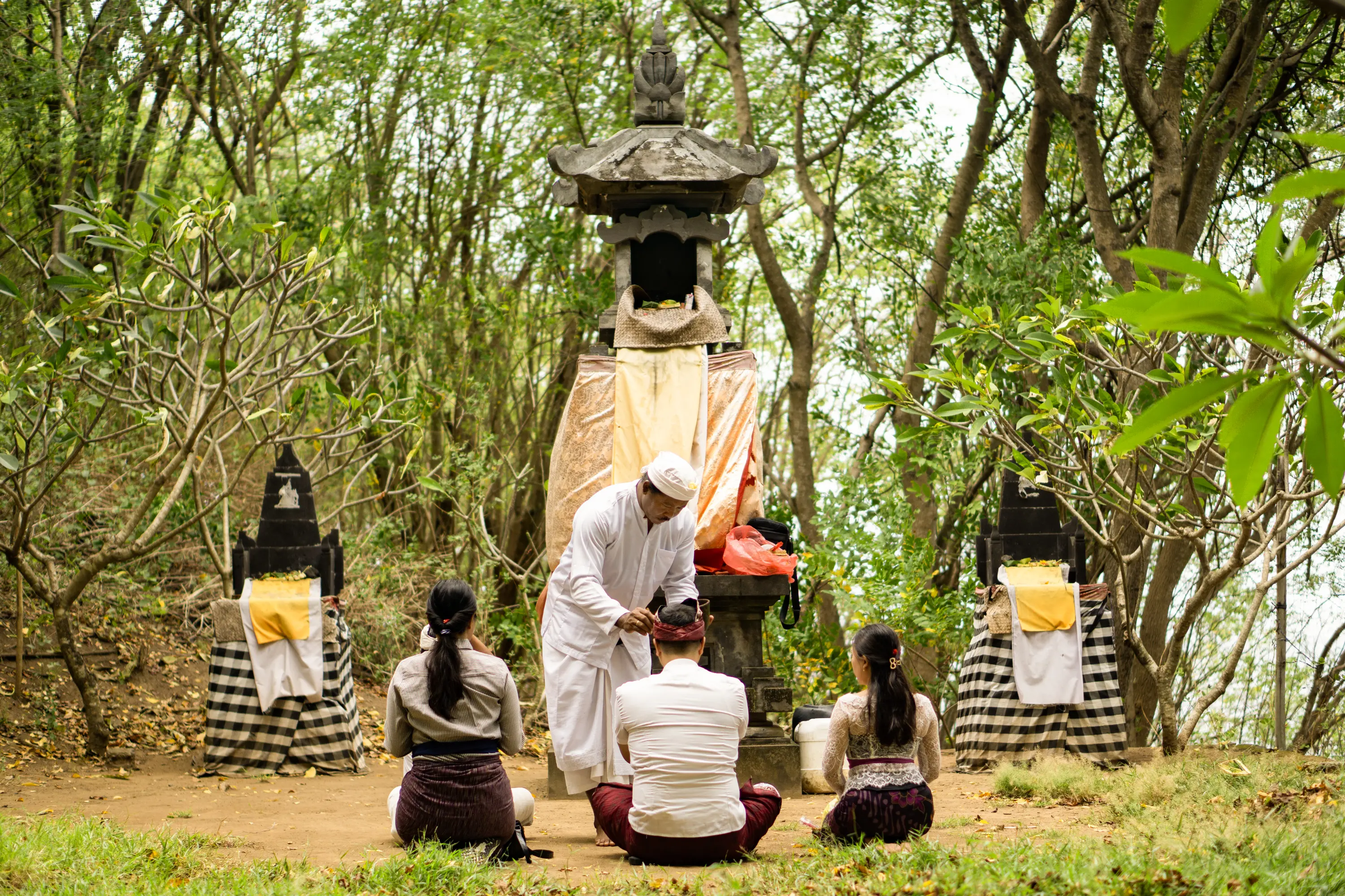 Lovina Beach Club & Resort Offers