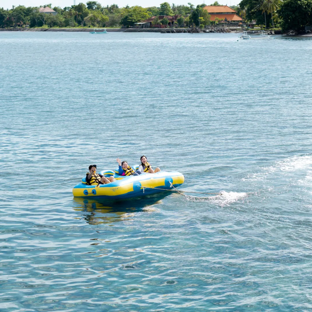 Donut Boat